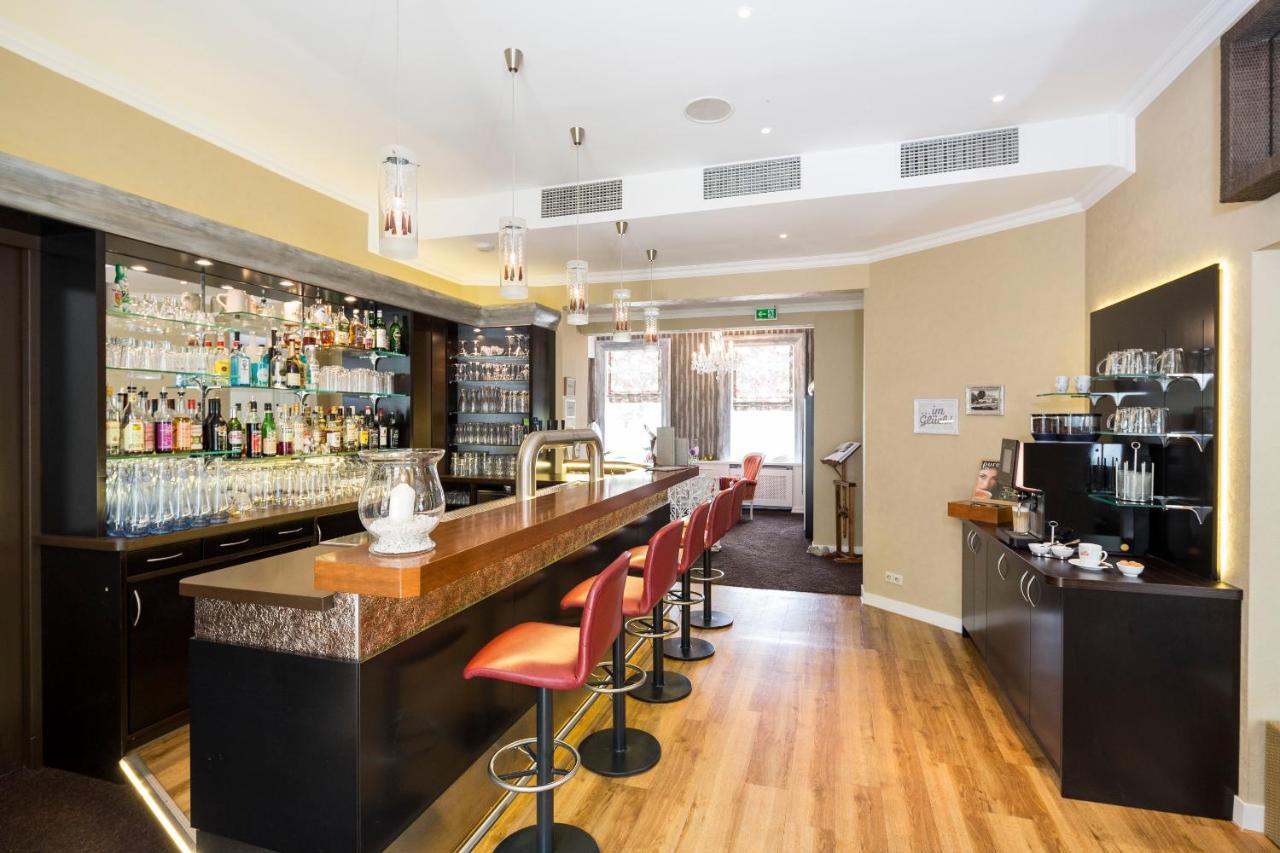 Parkhotel Bilm Im Glueck Am Stadtrand Hannovers Sehnde Extérieur photo