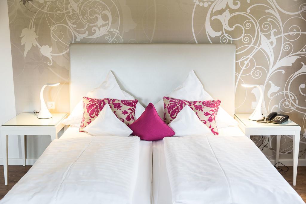 Parkhotel Bilm Im Glueck Am Stadtrand Hannovers Sehnde Extérieur photo